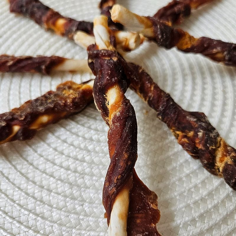 Dierapotheker Rollsticks Wit Buffelhuid met Eend 13 cm 8 stuks