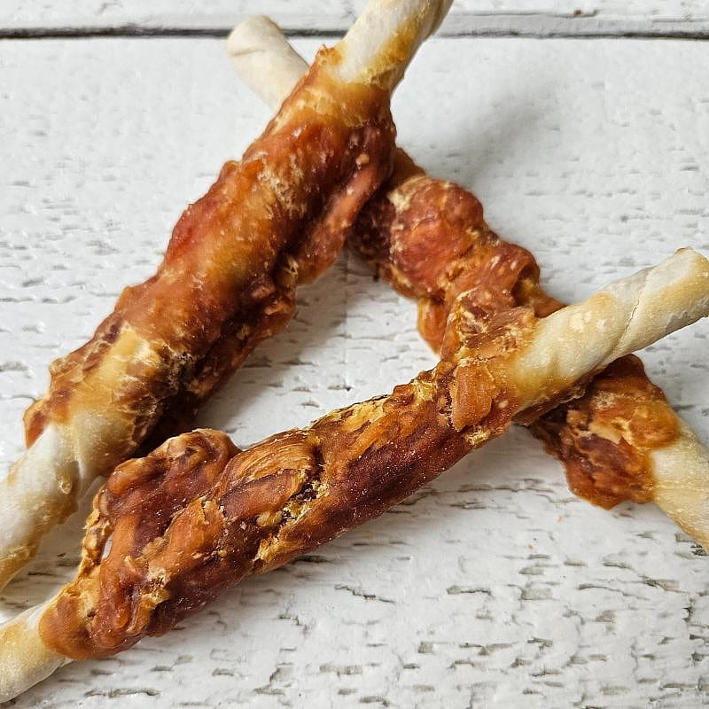 Dierapotheker Rollsticks Wit Buffelhuid met Kip Hond